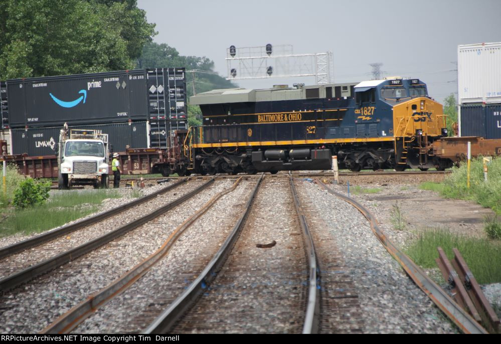 CSX 1827 dpu on I015